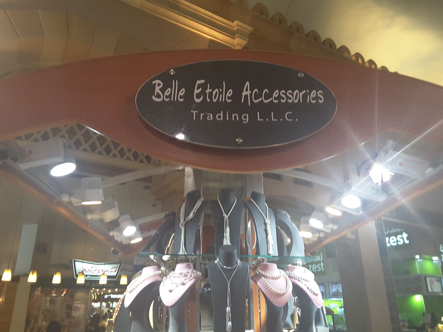 HiDubai-business-belle-etoile-accessories-trading-shopping-fashion-accessories-ibn-batuta-jebel-ali-1-dubai-2