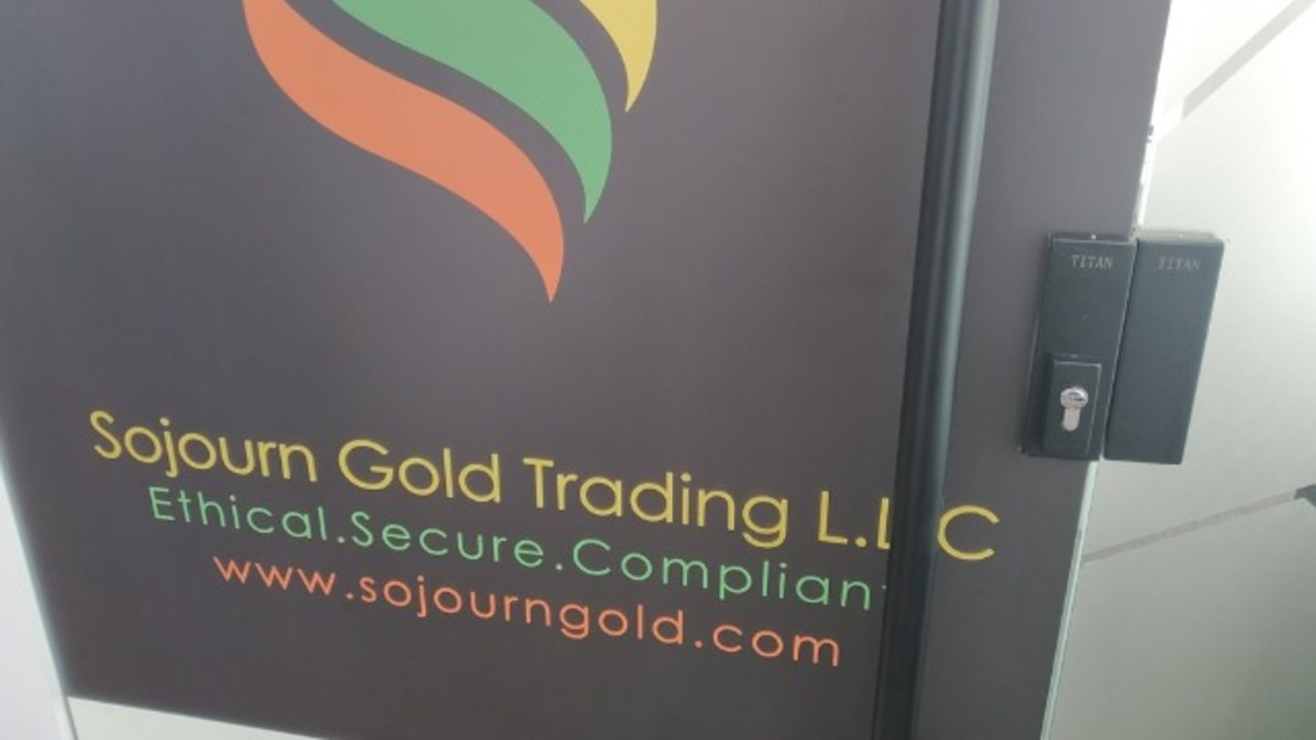 HiDubai-business-sojourn-gold-trading-b2b-services-distributors-wholesalers-port-saeed-dubai