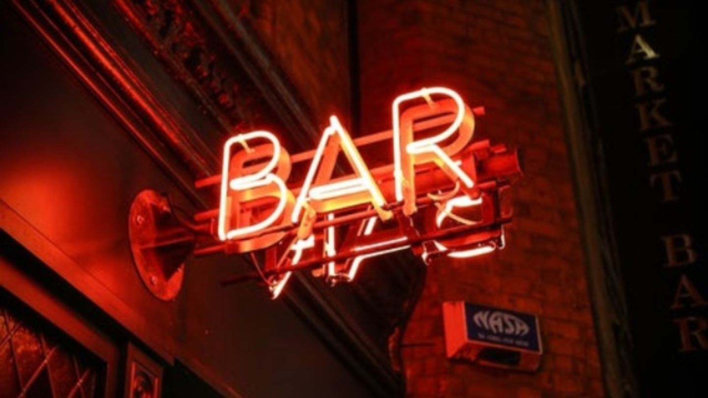HiDubai-business-aashiqui-bar-leisure-culture-nightclubs-naif-dubai