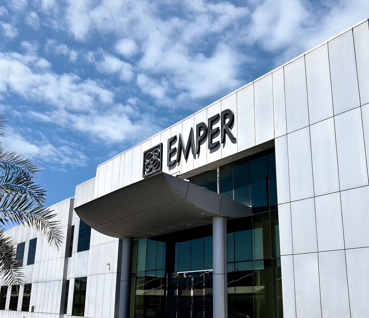 HiDubai-business-emper-perfumes-cosmetics-factory-beauty-wellness-health-beauty-cosmetics-products-manufacturers-jebel-ali-free-zone-mena-jebel-ali-dubai