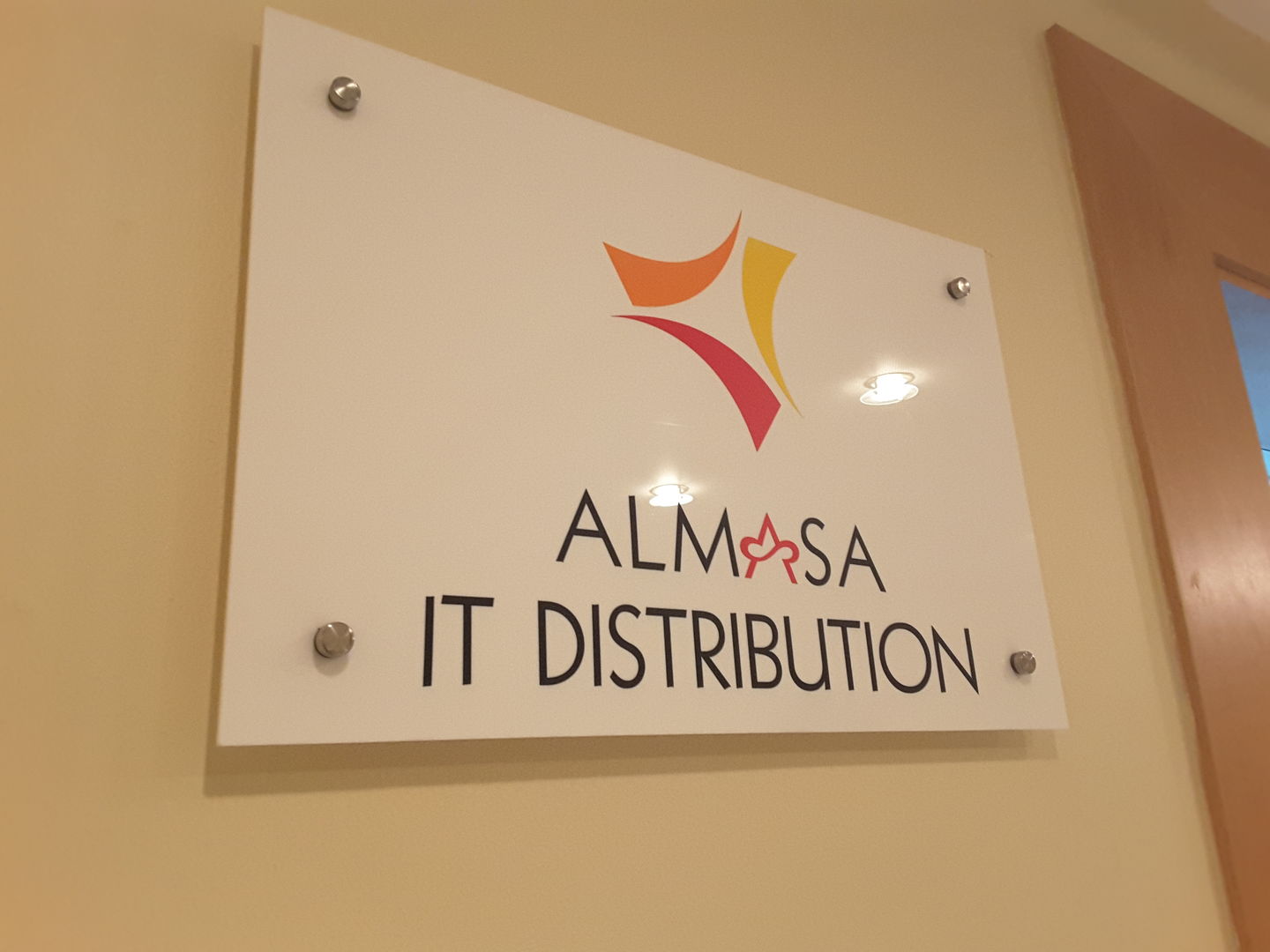 HiDubai-business-almasa-it-distribution-b2b-services-it-services-oud-metha-dubai-2