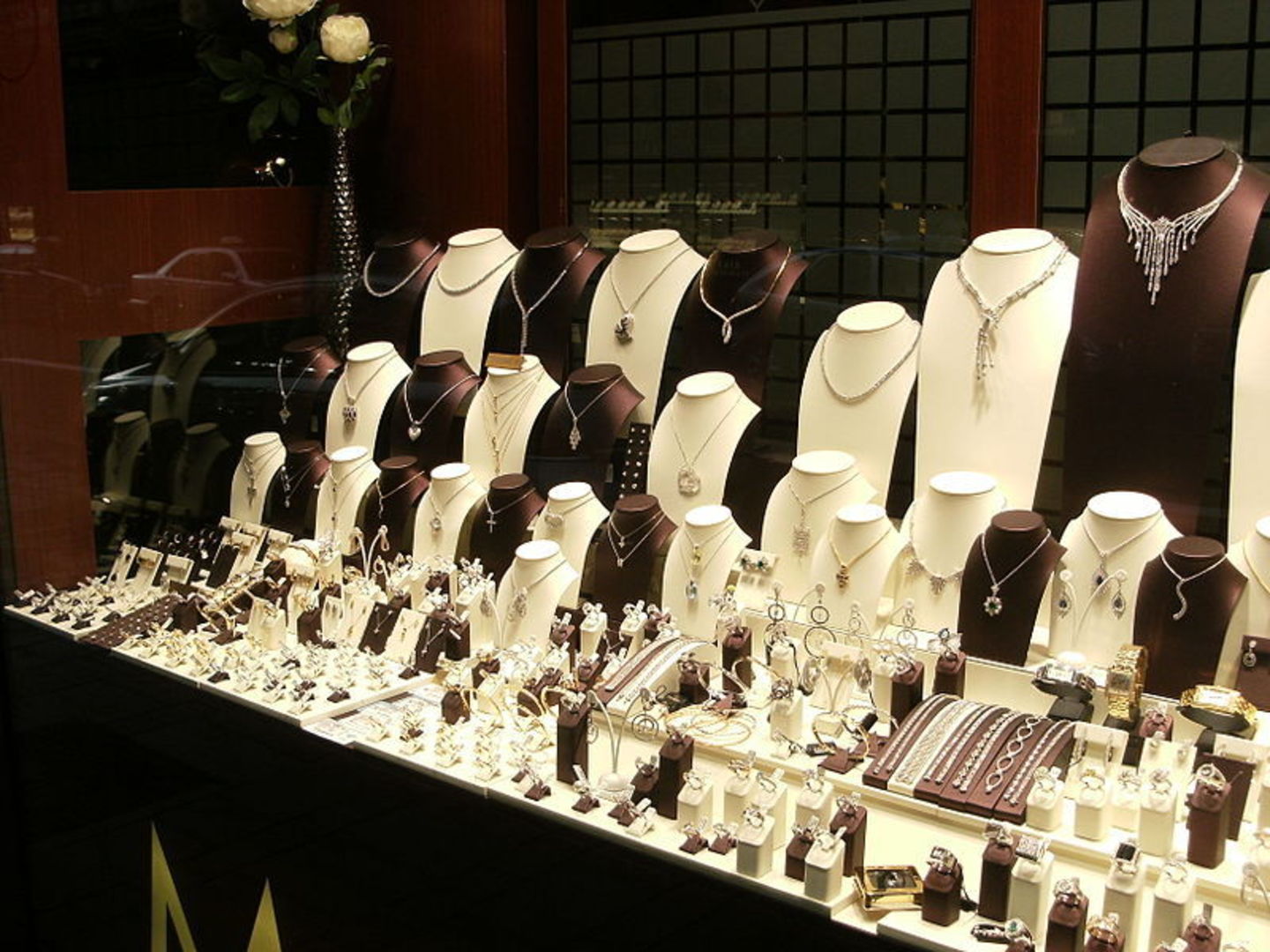 HiDubai-business-gold-jewellery-trading-b2b-services-distributors-wholesalers-jumeirah-lake-towers-al-thanyah-5-dubai