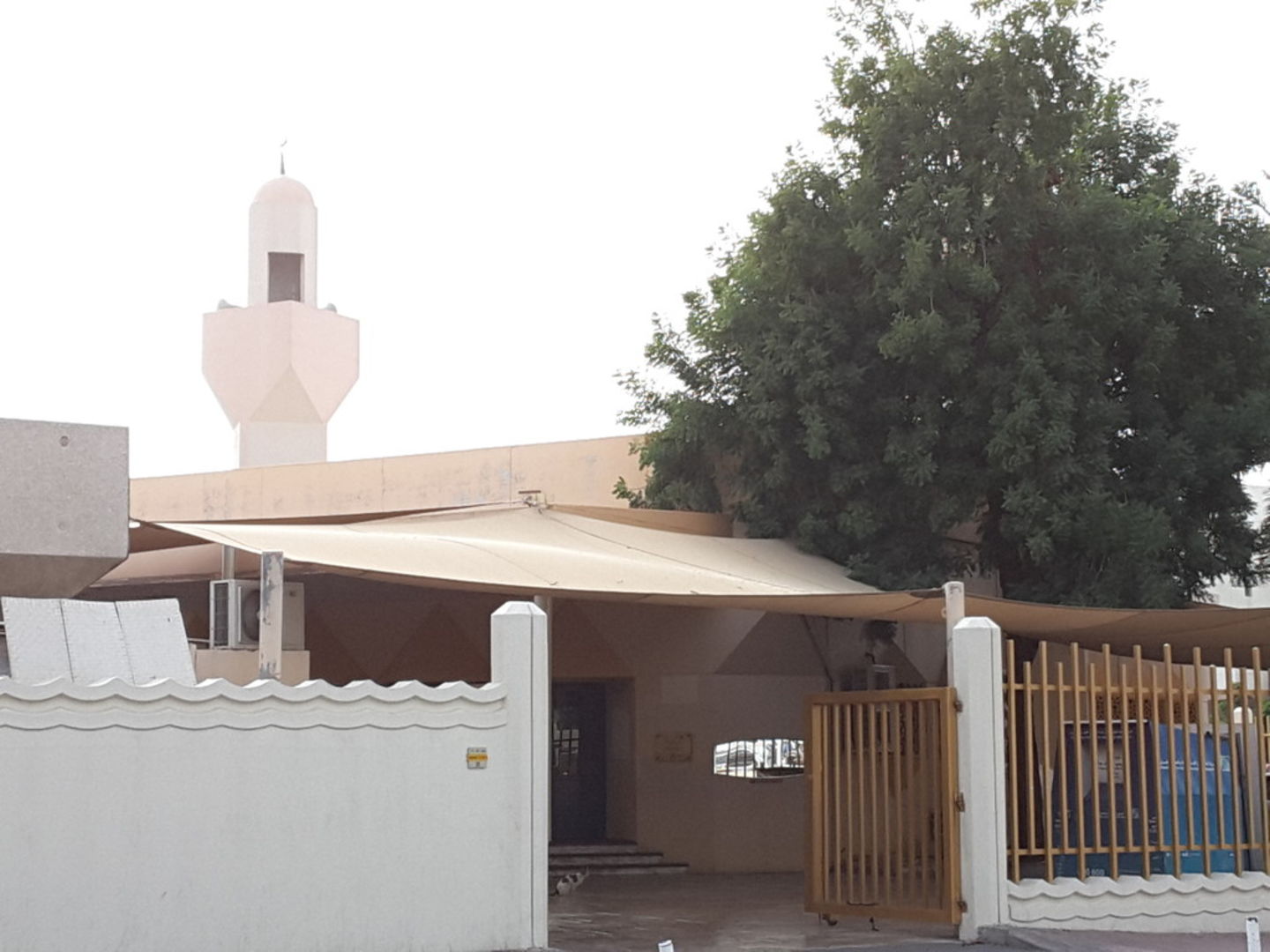 HiDubai-business-abdullah-al-zahri-mosque-others-religious-centres-al-karama-dubai-2