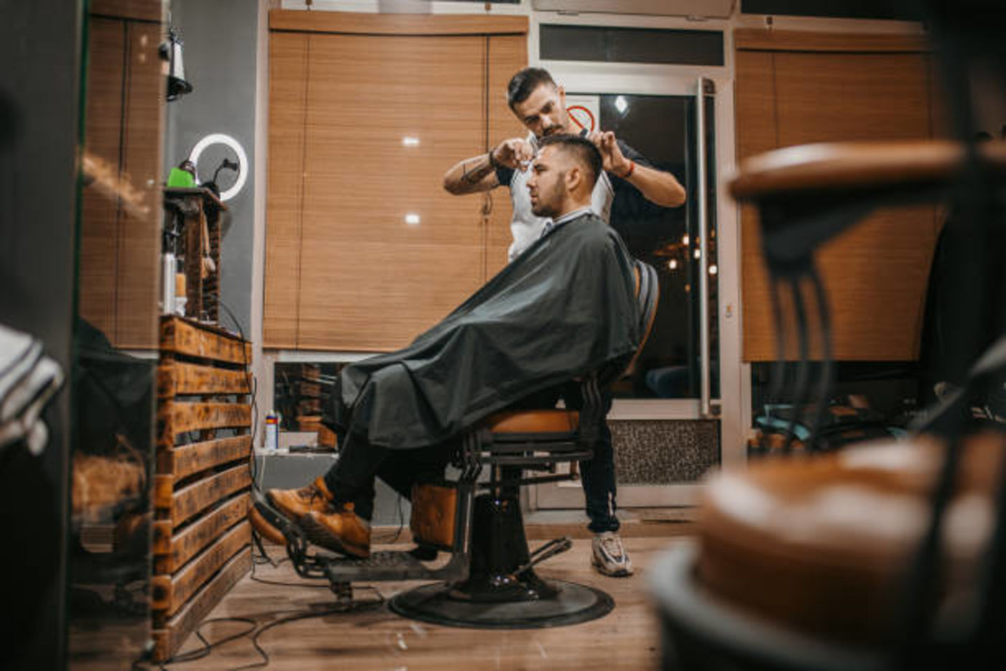 HiDubai-business-barrels-gents-salon-beauty-wellness-health-beauty-salons-arjan-al-barsha-south-3-dubai