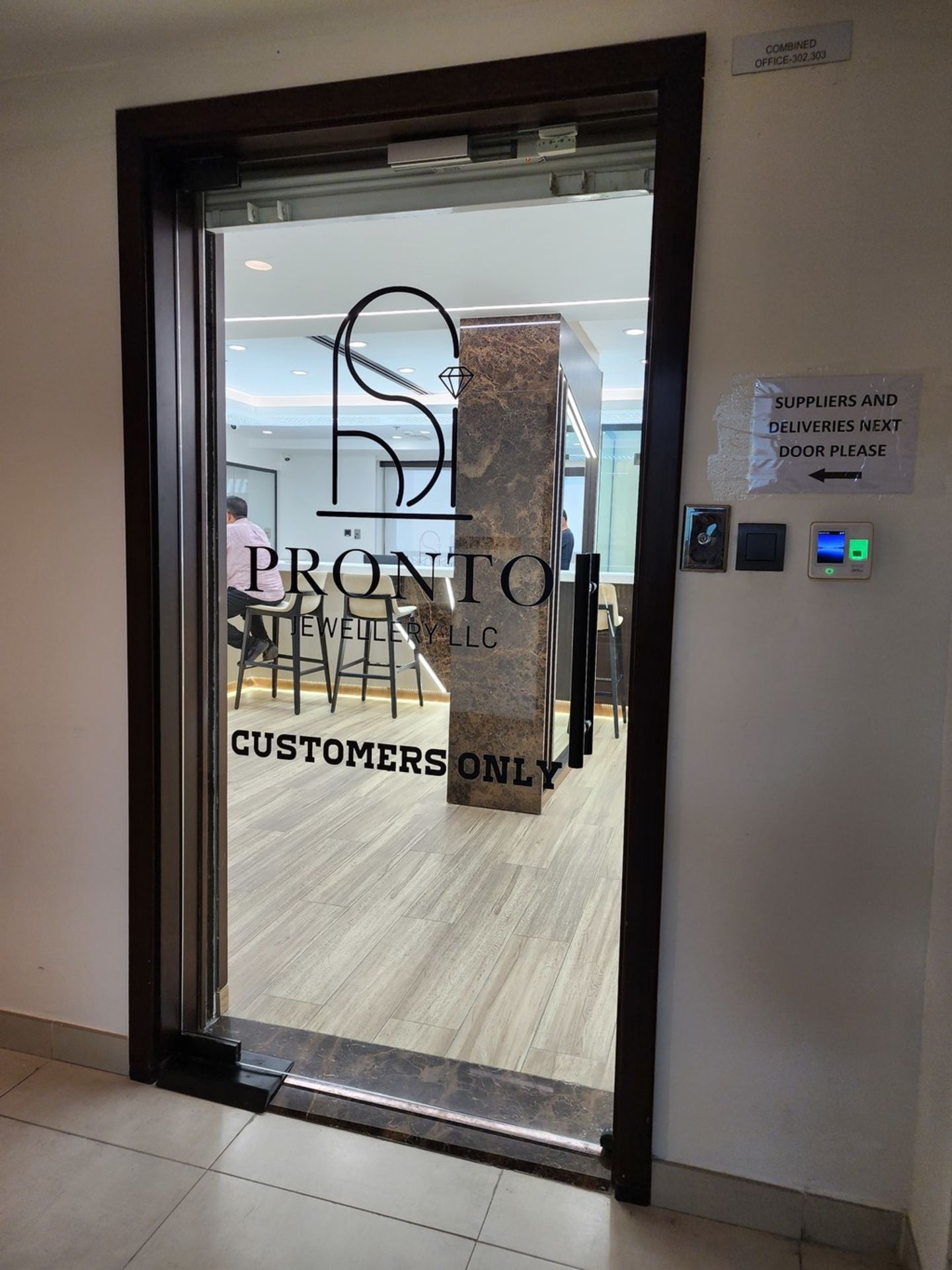 HiDubai-business-pronto-jewellery-shopping-jewellery-precious-stones-al-daghaya-dubai