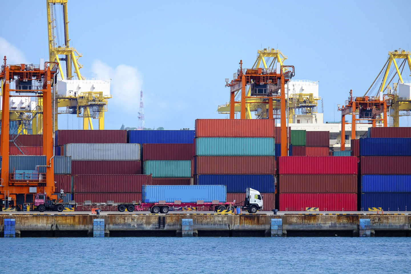 HiDubai-business-international-logistics-services-shipping-logistics-air-cargo-services-dubai-internet-city-al-sufouh-2-dubai