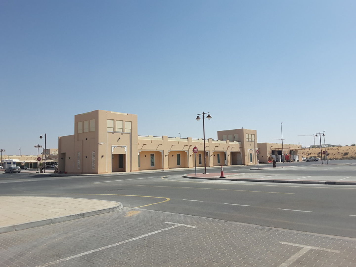 HiDubai-business-souq-al-jamal-shopping-markets-souks-margham-dubai-2