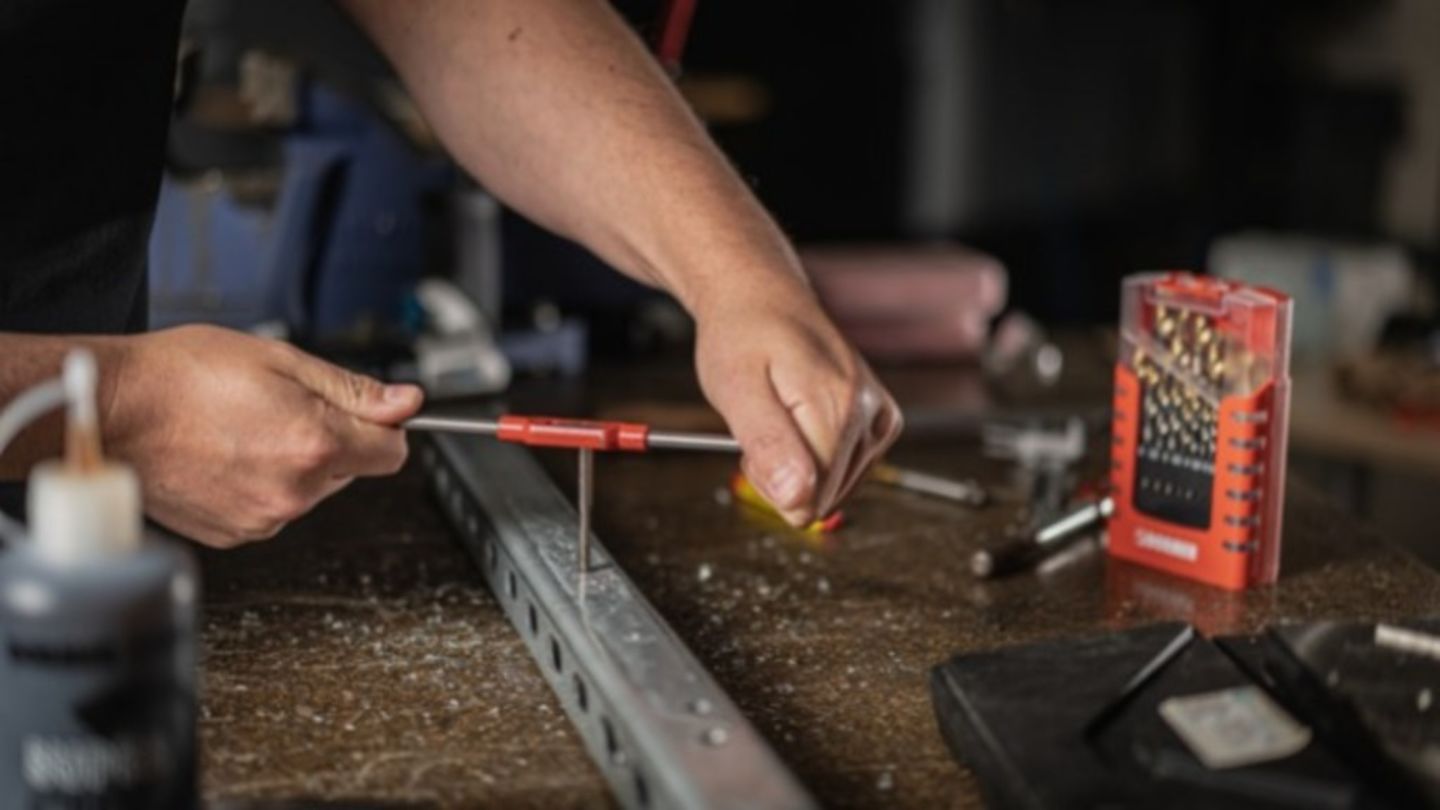 HiDubai-business-noor-al-badia-technical-services-home-handyman-maintenance-services-mankhool-dubai