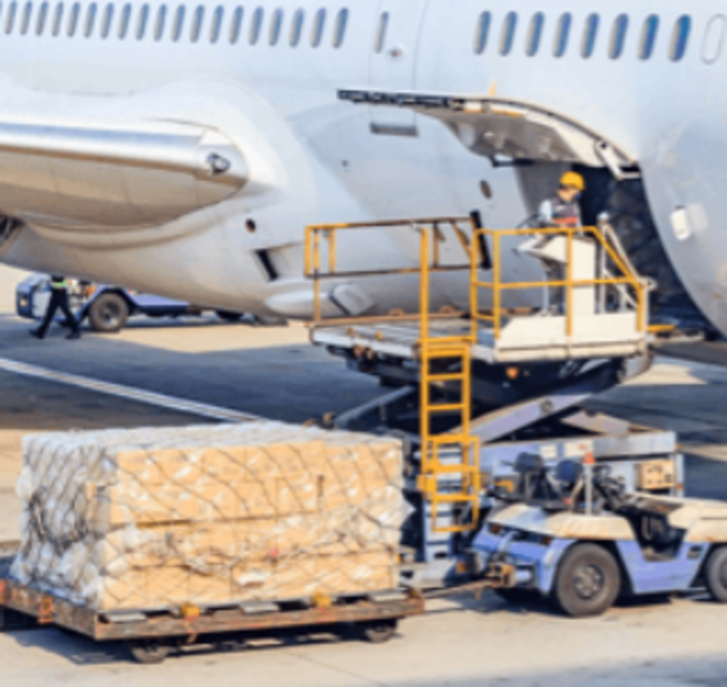 HiDubai-business-airlink-international-air-freight-operations-centre-shipping-logistics-sea-cargo-services-dubai-cargo-village-dubai-international-airport-dubai