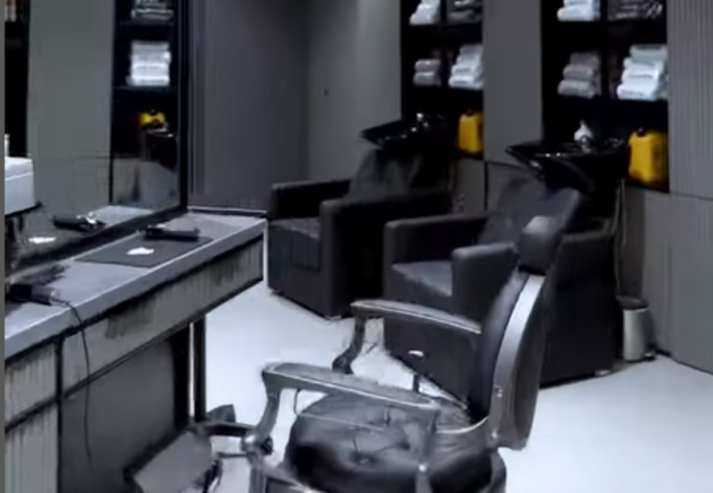 HiDubai-business-karizma-gents-saloon-beauty-wellness-health-beauty-salons-business-bay-dubai