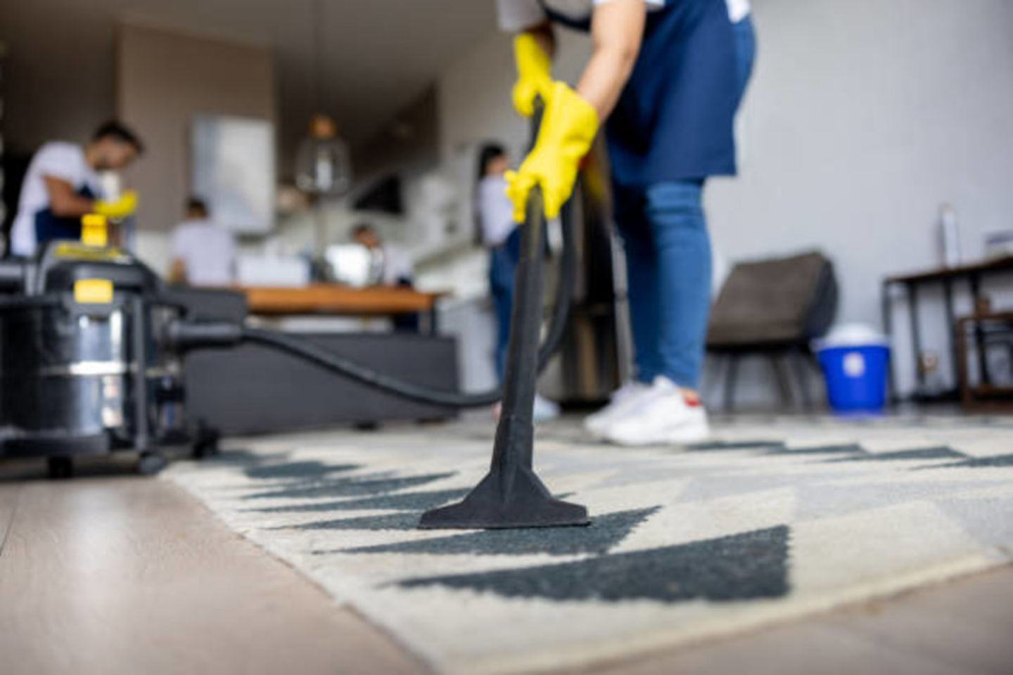 HiDubai-business-meadows-cleaning-services-home-cleaning-services-al-karama-dubai