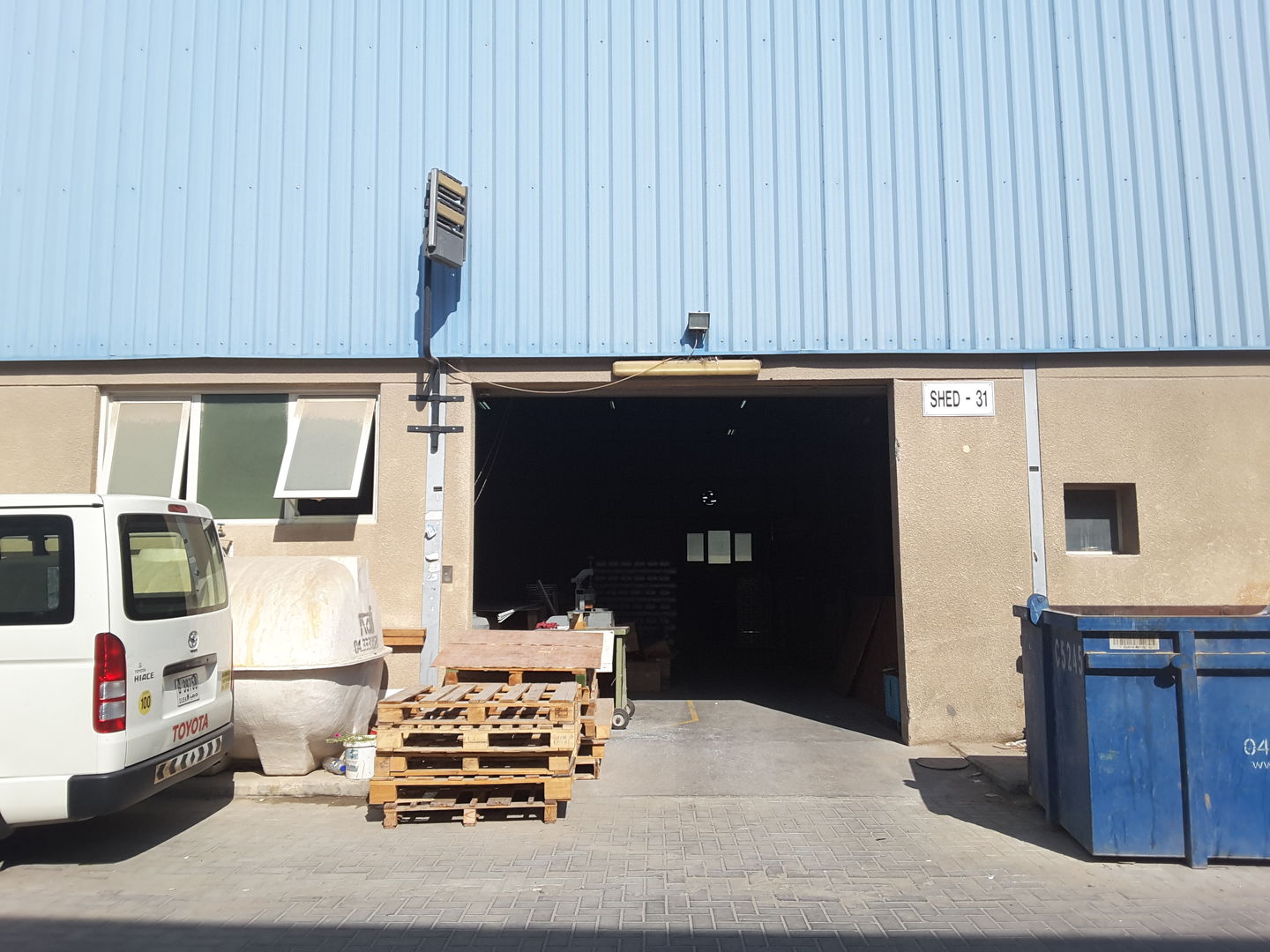 HiDubai-business-zoom-lux-ligthing-b2b-services-distributors-wholesalers-al-qusais-industrial-5-dubai-2
