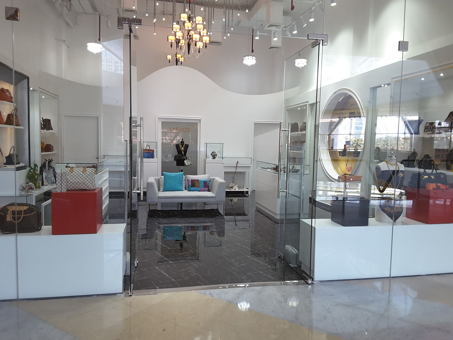 HiDubai-business-lxr-co-shopping-fashion-accessories-umm-suqeim-3-dubai