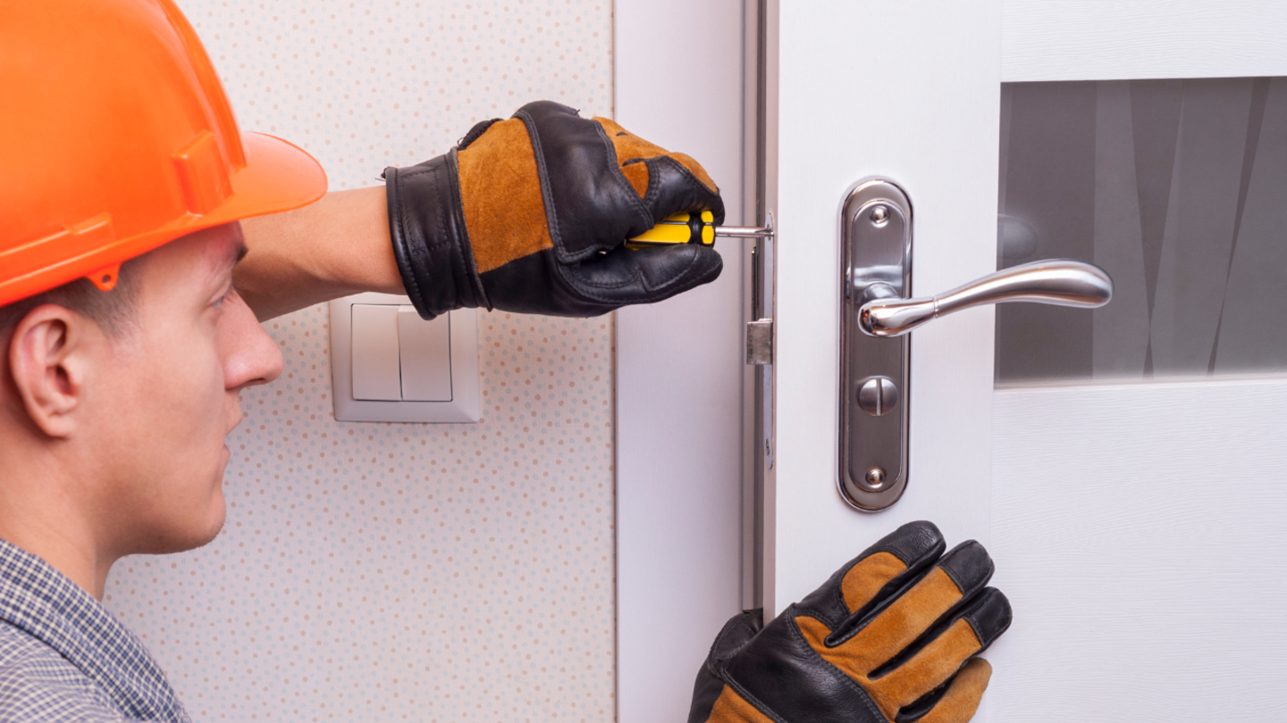 HiDubai-business-great-star-lock-repairing-home-key-cutting-remotes-international-city-warsan-1-dubai