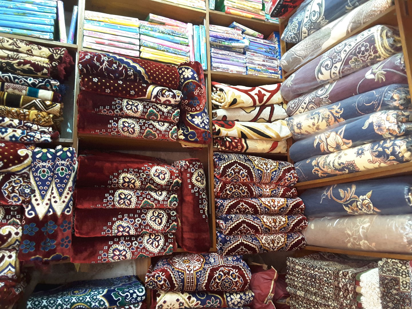 HiDubai-business-younis-store-b2b-services-distributors-wholesalers-al-ras-dubai