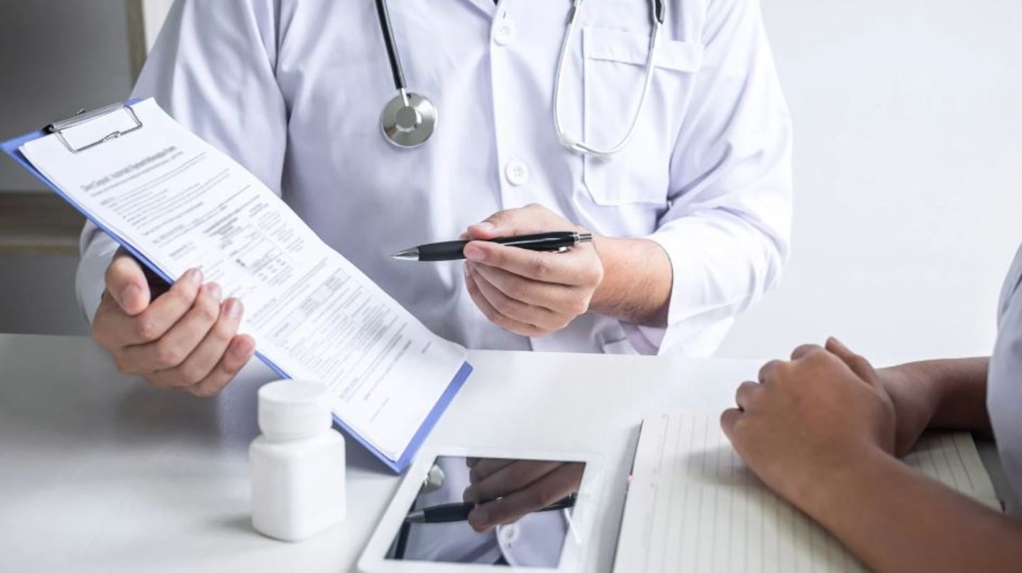 HiDubai-business-medcare-medical-center-beauty-wellness-health-hospitals-clinics-the-palm-jumeirah-nakhlat-jumeirah-dubai