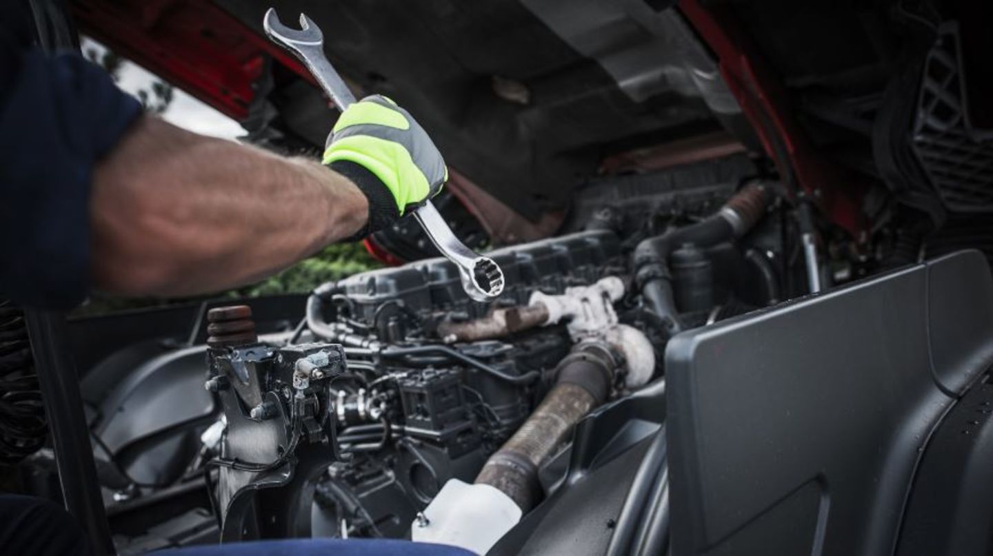 HiDubai-business-abdul-hafiz-ahmadi-auto-electric-repairing-transport-vehicle-services-car-assistance-repair-ras-al-khor-industrial-1-dubai