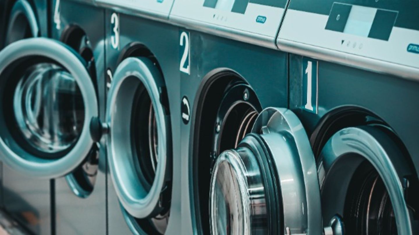 HiDubai-business-clean-supply-laundry-home-laundry-al-karama-dubai