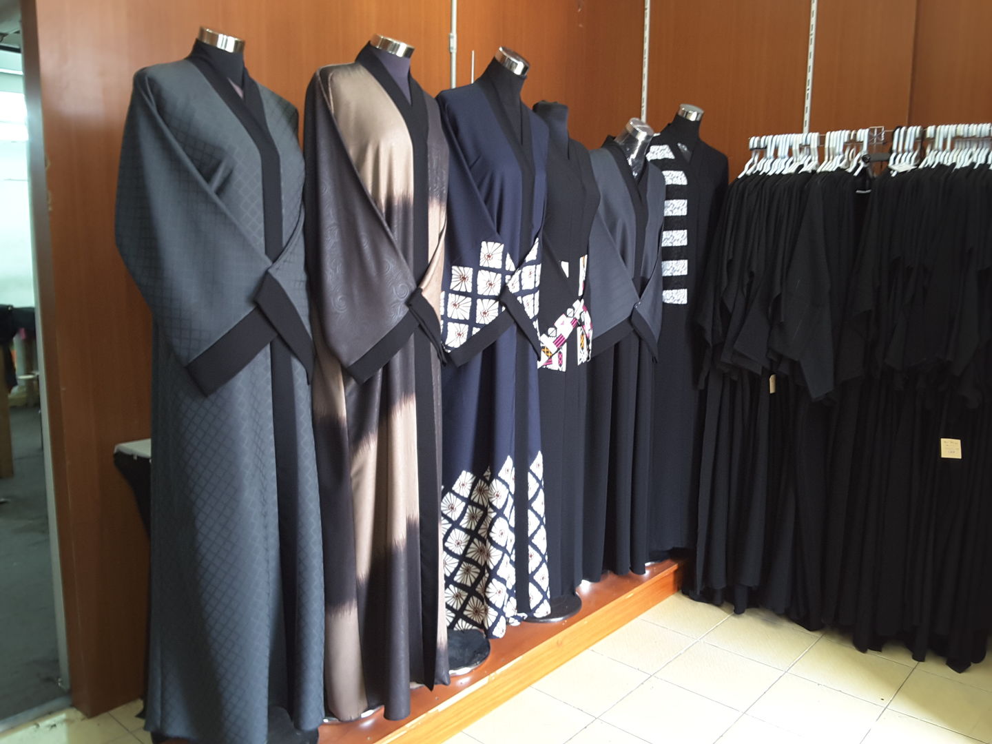 HiDubai-business-abu-haliqa-tailoring-embroidery-home-tailoring-hor-al-anz-east-dubai-2