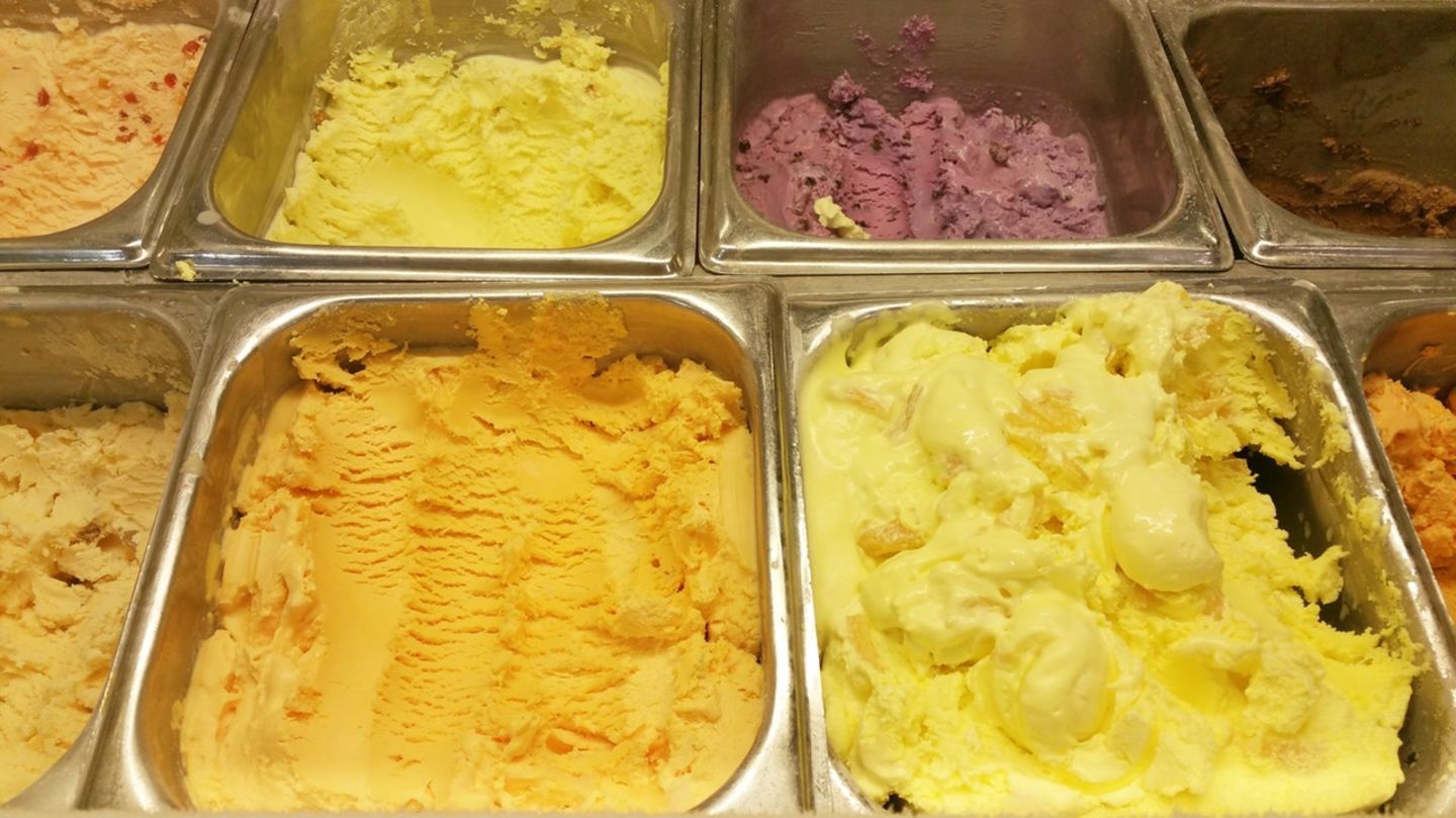 HiDubai-business-indiara-icecreamssy-food-beverage-bakeries-desserts-sweets-jumeirah-lake-towers-al-thanyah-5-dubai-2