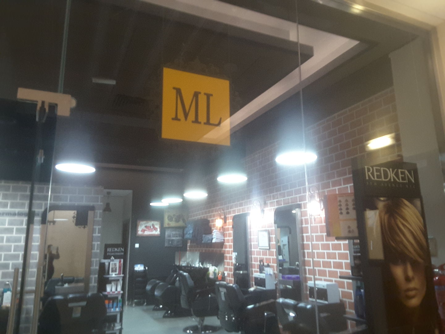 HiDubai-business-mad-lillies-gents-saloon-beauty-wellness-health-beauty-salons-dubai-motor-city-al-hebiah-1-dubai-2