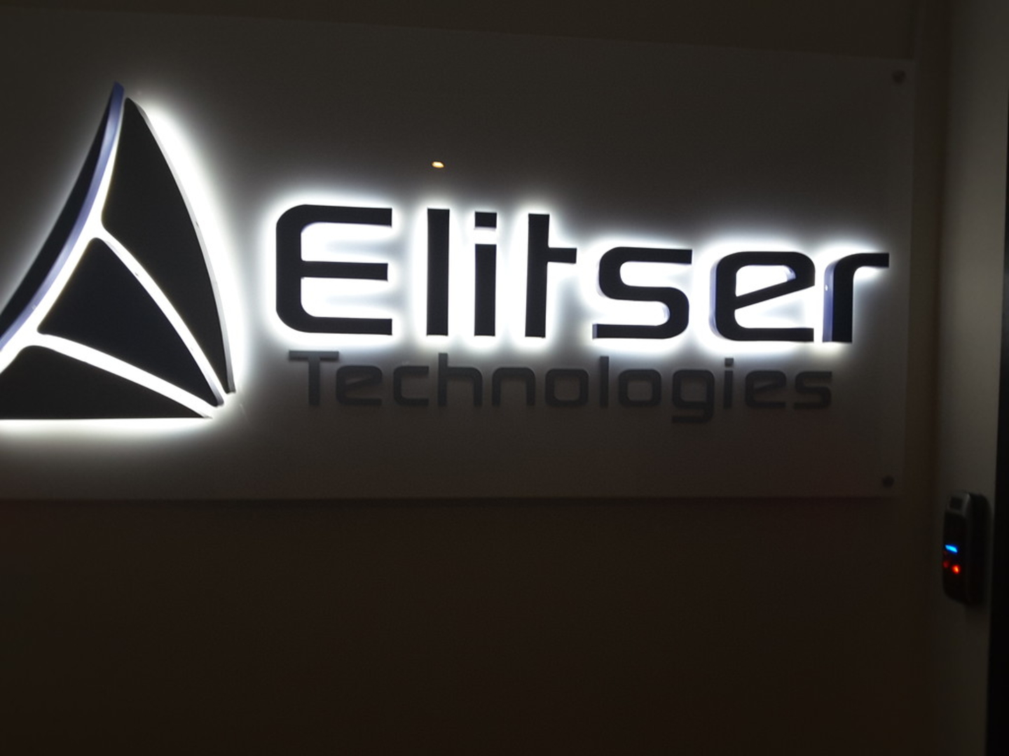 HiDubai-business-elitser-technologies-media-marketing-it-it-telecommunication-tecom-al-thanyah-1-dubai-2