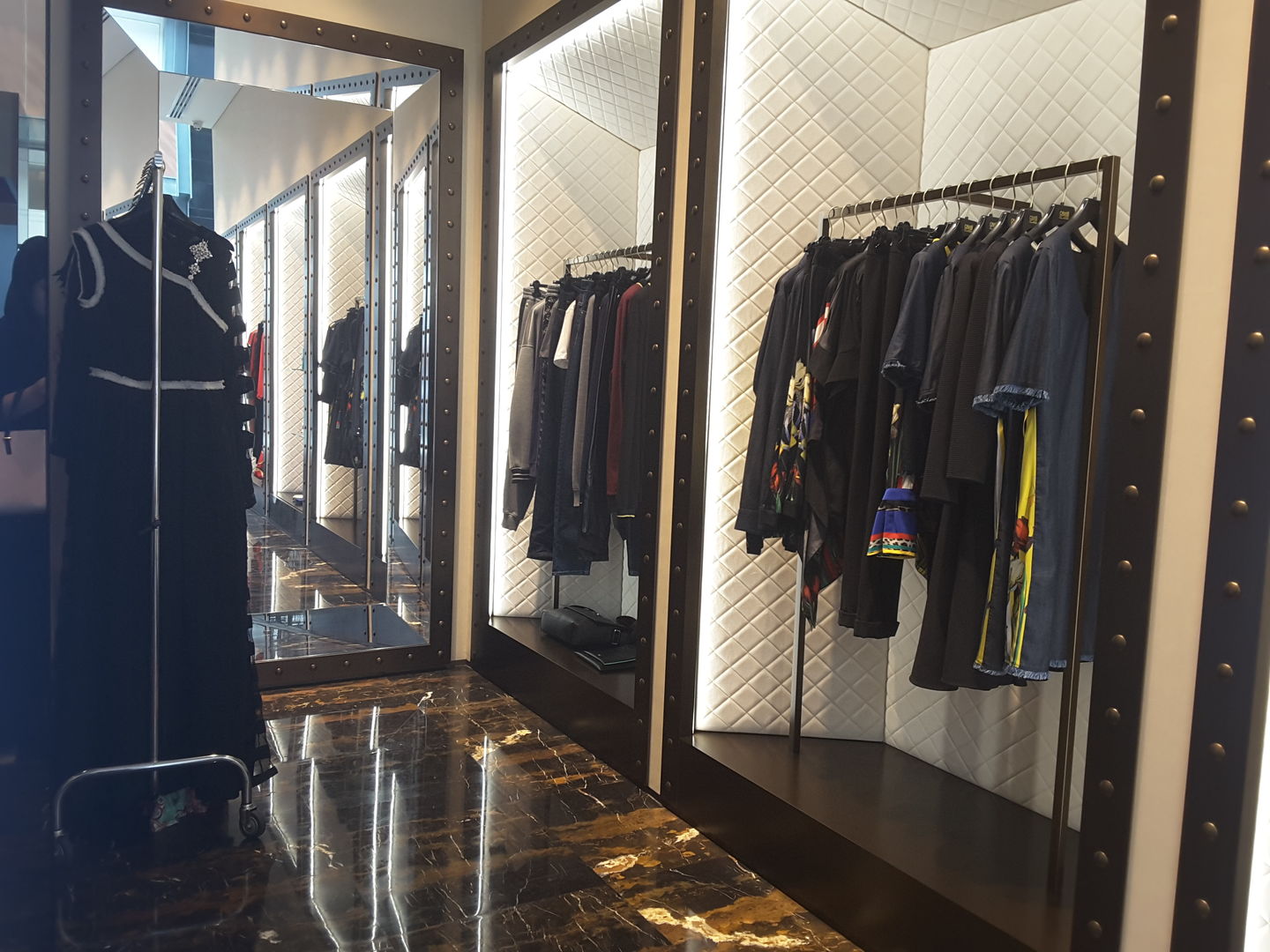HiDubai-business-cavalli-class-shopping-apparel-jumeirah-1-dubai-2