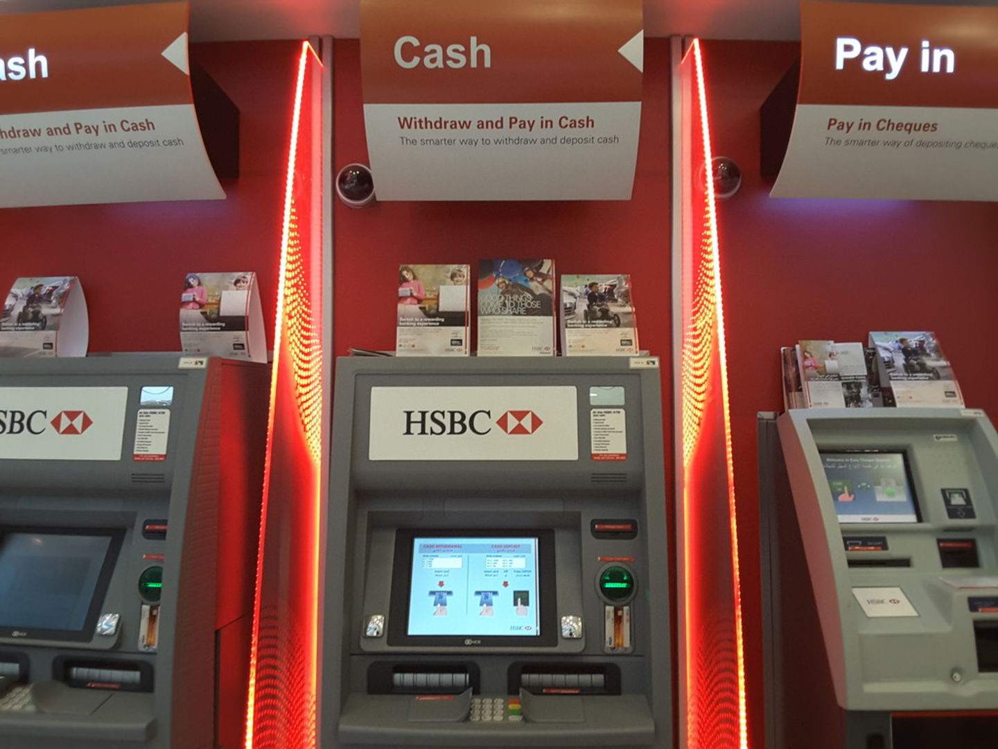 HiDubai-business-hsbc-atm-cdm-finance-legal-banks-atms-mirdif-dubai-7