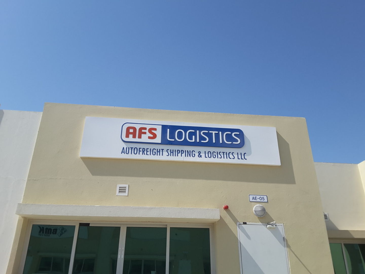 HiDubai-business-autofreight-shipping-and-logistics-b2b-services-distributors-wholesalers-jebel-ali-free-zone-mena-jebel-ali-dubai-2