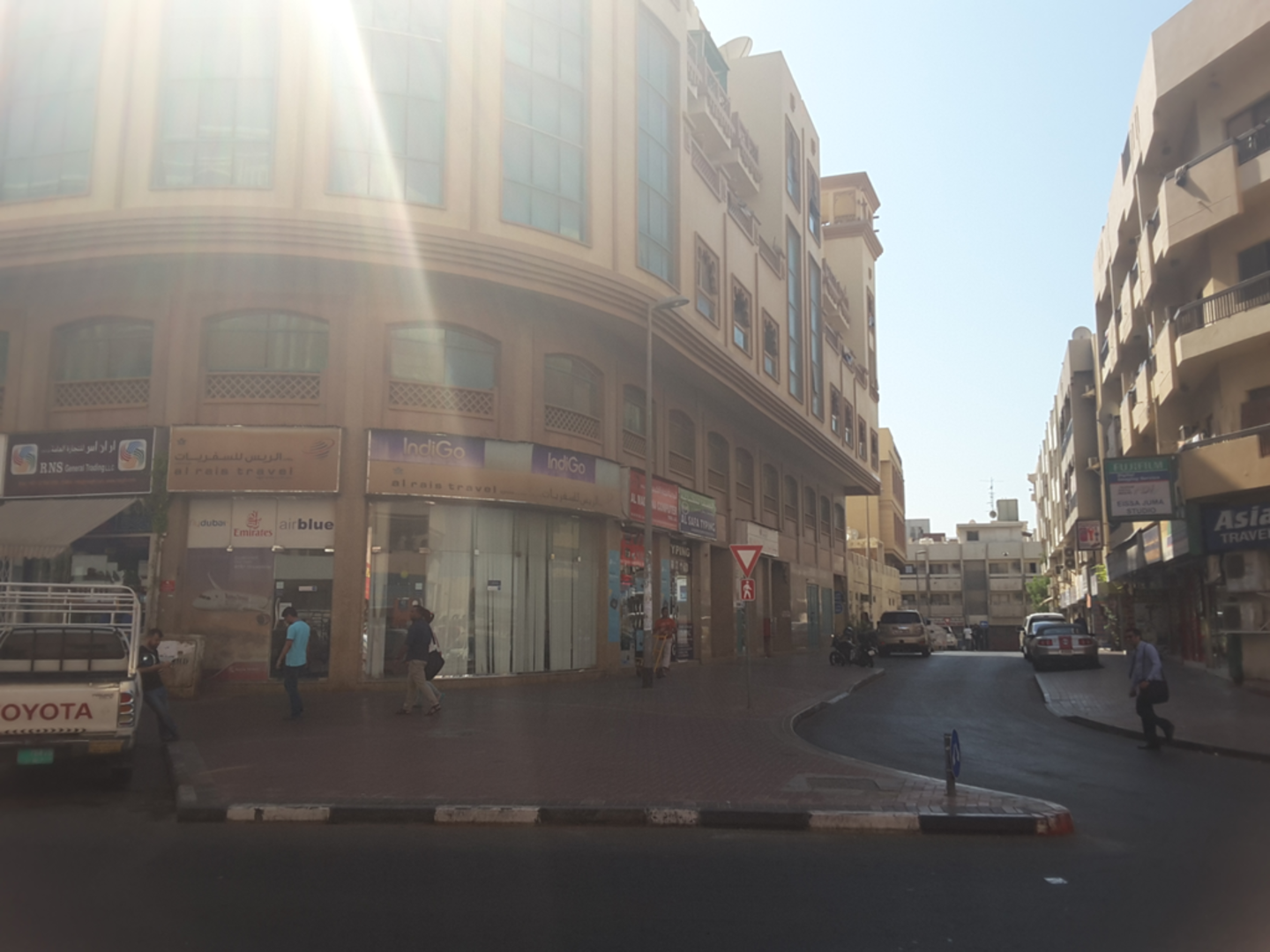HiDubai-business-smart-photonic-electricals-trading-b2b-services-distributors-wholesalers-al-fahidi-al-souq-al-kabeer-dubai