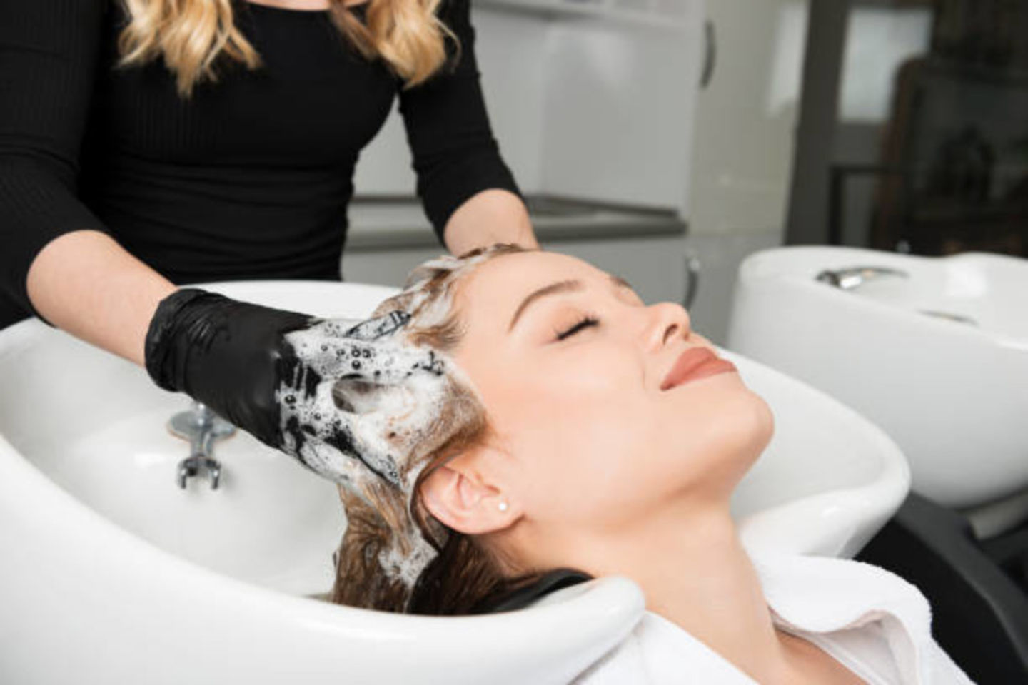 HiDubai-business-caractere-ladies-salon-beauty-wellness-health-beauty-salons-remraam-al-hebiah-5-dubai