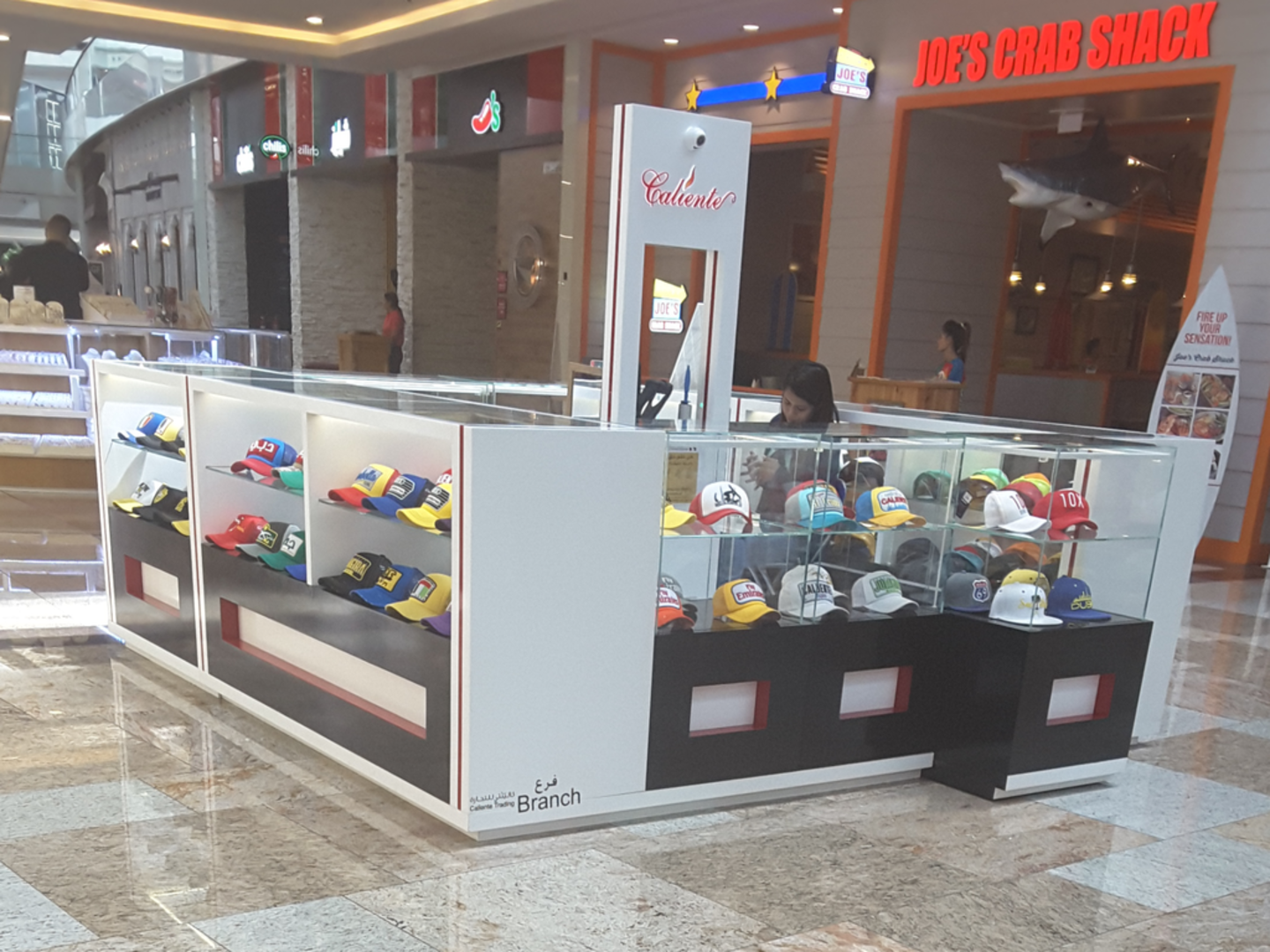 HiDubai-business-caliente-trading-branch-shopping-fashion-accessories-dubai-festival-city-al-kheeran-1-dubai