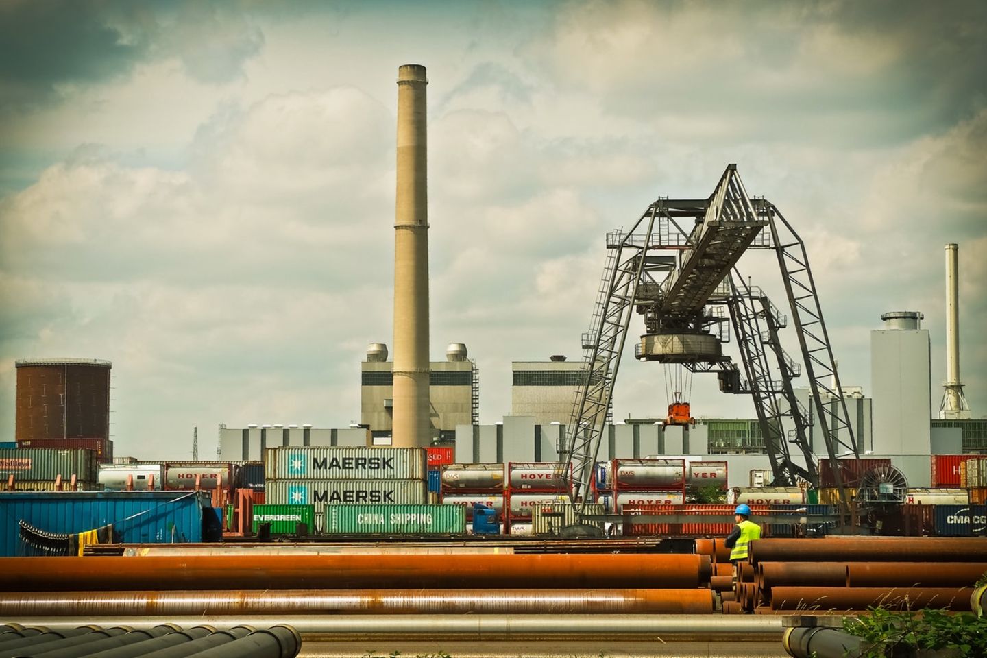 HiDubai-business-jlx-international-trading-construction-heavy-industries-oil-gas-companies-business-bay-dubai-2