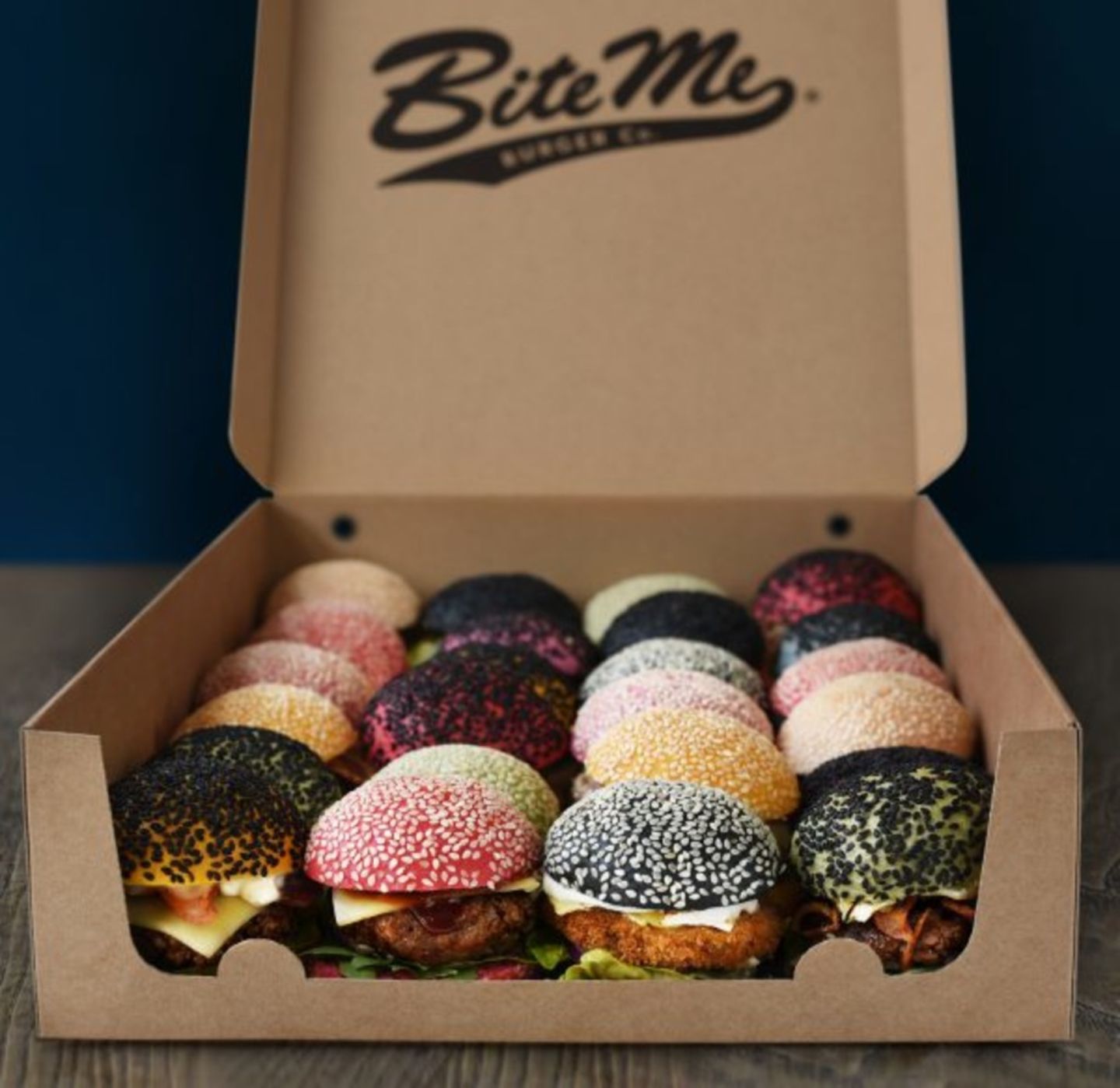 HiDubai-business-bite-me-burger-food-beverage-restaurants-bars-dubai-international-financial-centre-zaabeel-2-dubai