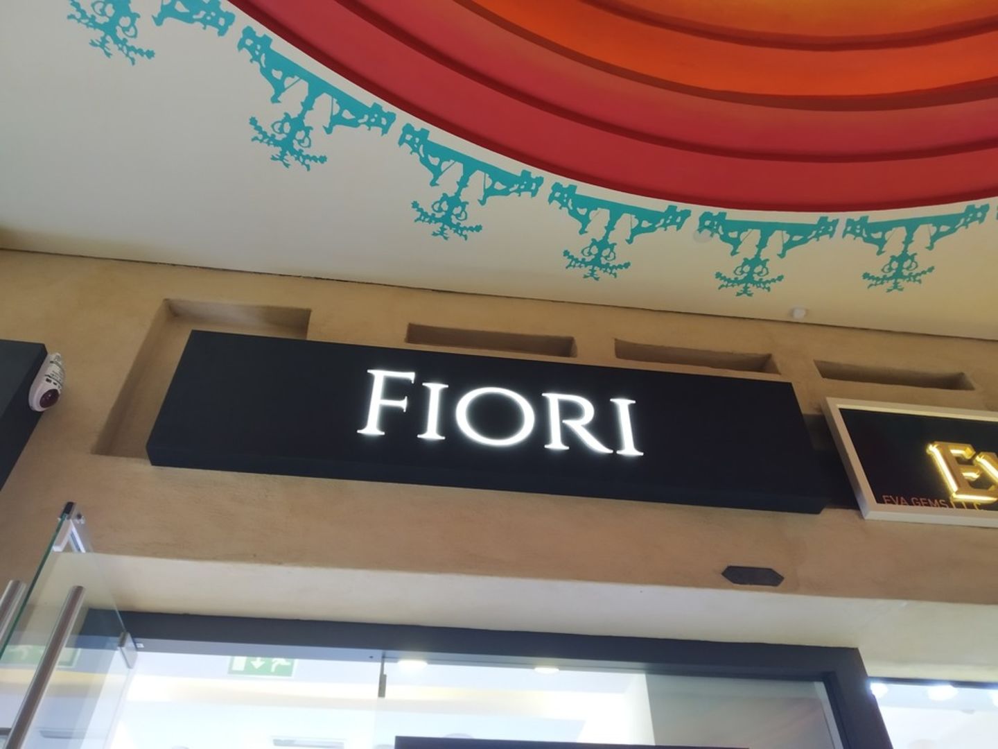 HiDubai-business-fiori-jewellery-shopping-jewellery-precious-stones-al-sufouh-1-dubai