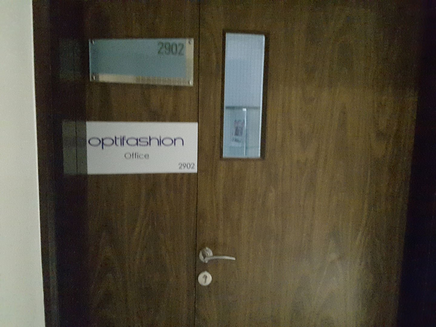 HiDubai-business-opti-fashion-b2b-services-distributors-wholesalers-business-bay-dubai-2