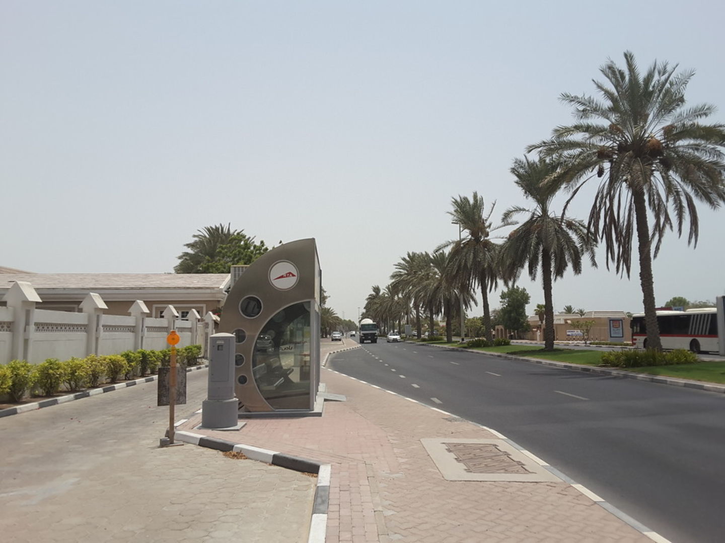 HiDubai-business-safa-spinneys-2-bus-stop-transport-vehicle-services-public-transport-al-safa-1-dubai-2