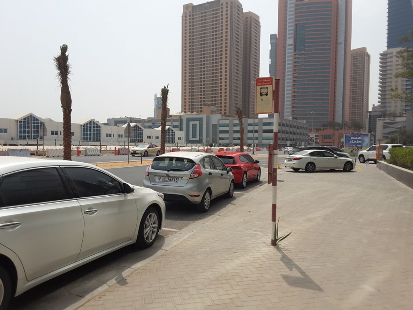 HiDubai-business-dubai-properties-bus-stop-transport-vehicle-services-public-transport-dubai-internet-city-al-sufouh-2-dubai-2