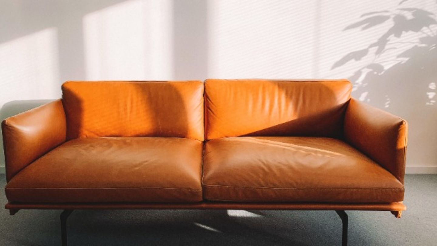 HiDubai-business-marhaba-used-electronics-furniture-trading-shopping-furniture-decor-naif-dubai