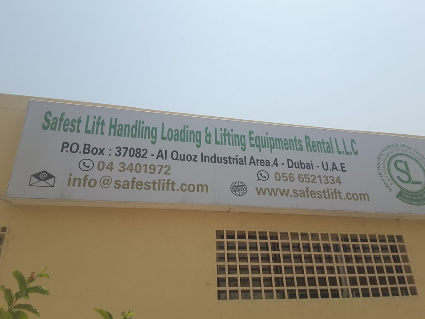 HiDubai-business-safest-lift-handling-loading-lifting-equipment-rental-construction-heavy-industries-heavy-equipment-machinery-al-quoz-industrial-4-dubai-2