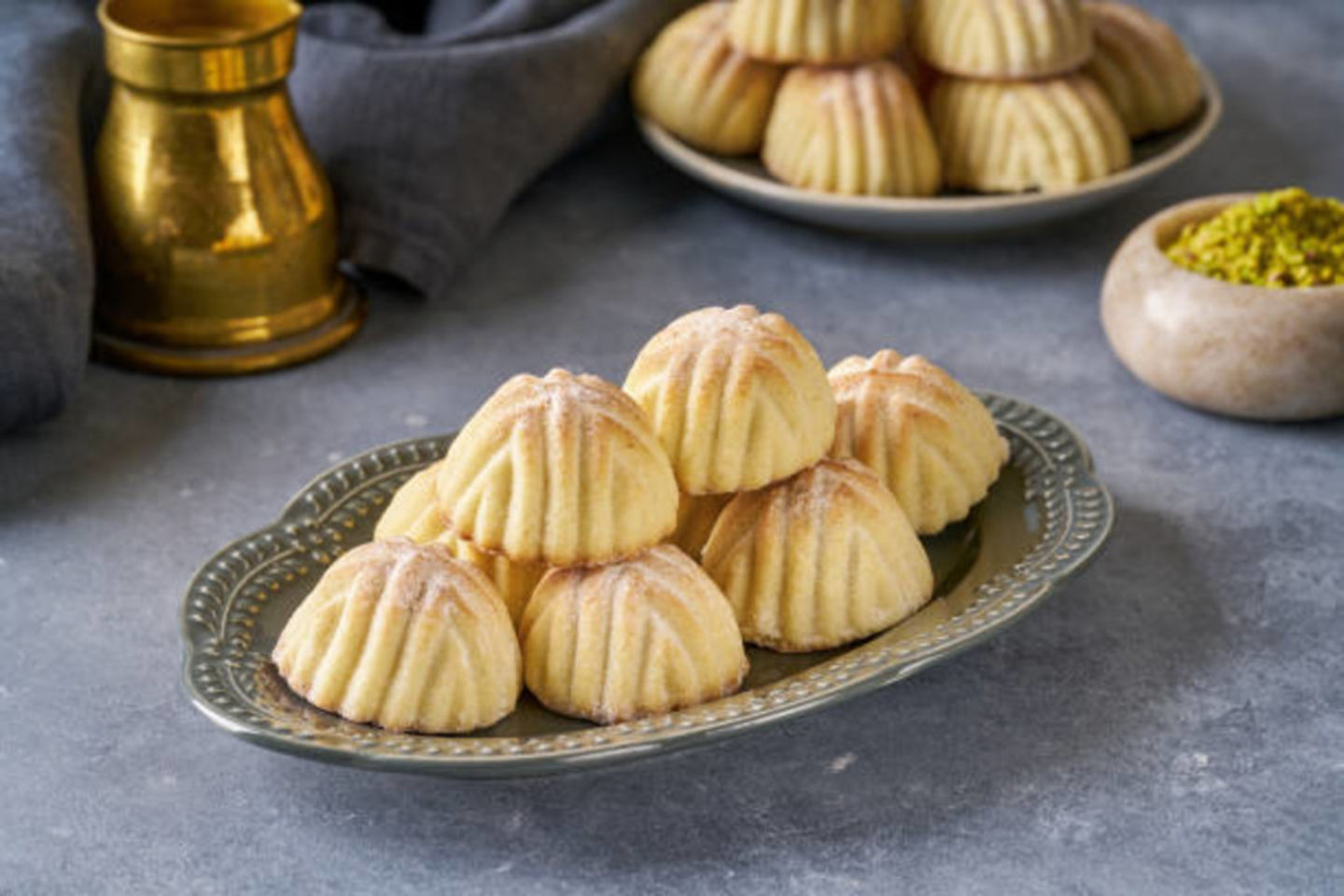 HiDubai-business-misbah-al-barsha-bakery-food-beverage-bakeries-desserts-sweets-al-barsha-1-dubai
