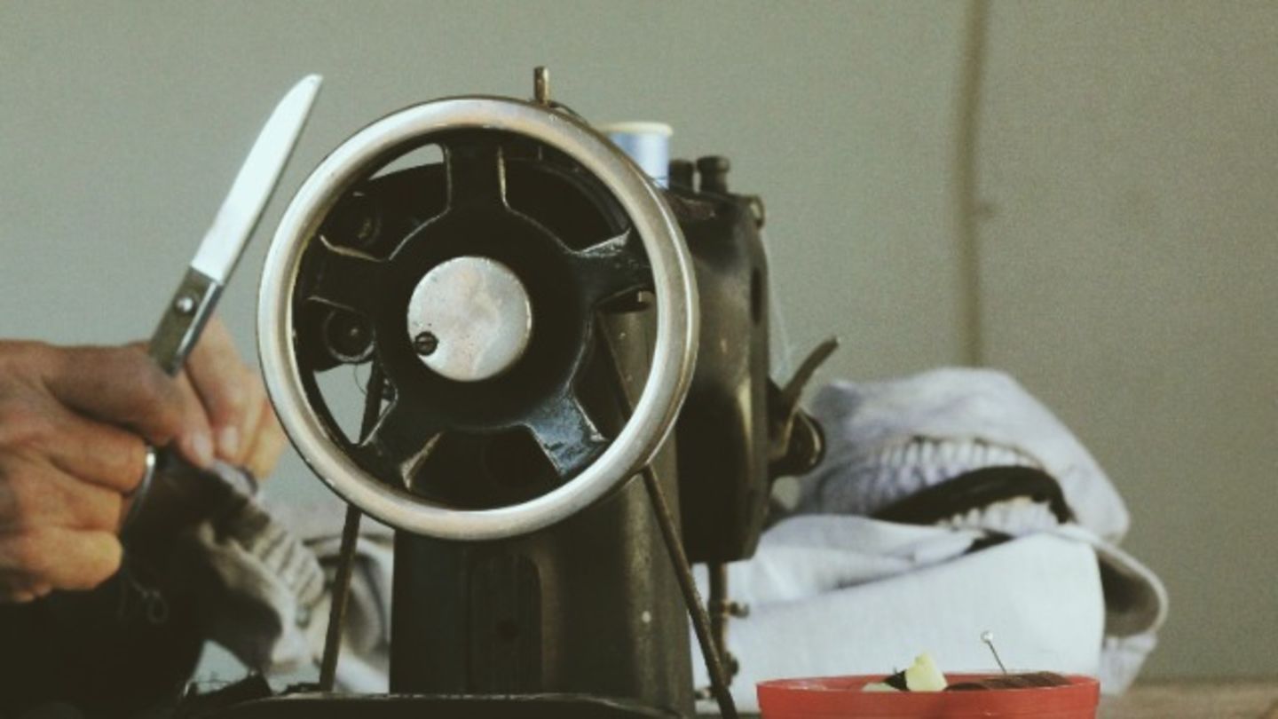 Al Laseely Tailoring & Embroidery(Tailoring) in Al Rigga, Dubai HiDubai