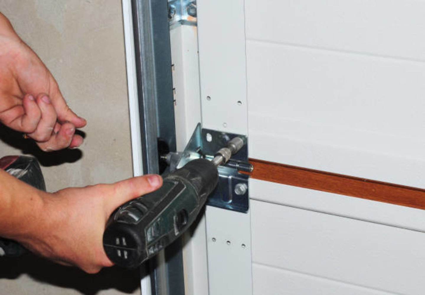 HiDubai-business-najma-al-shamil-technical-services-home-handyman-maintenance-services-port-saeed-dubai