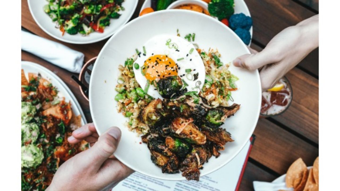 HiDubai-business-pariyas-restaurant-food-beverage-restaurants-bars-hor-al-anz-east-dubai