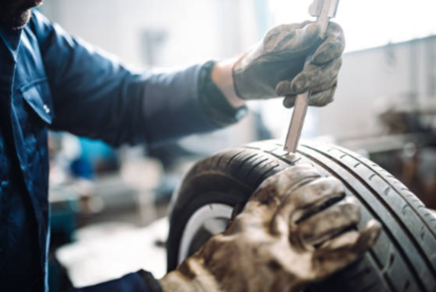 HiDubai-business-fairooz-tyre-repairing-transport-vehicle-services-car-assistance-repair-jebel-ali-industrial-1-dubai