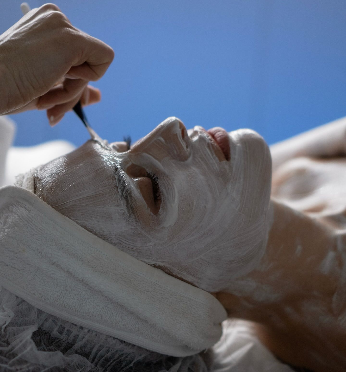 HiDubai-business-leo-beauty-club-beauty-wellness-health-beauty-salons-umm-suqeim-1-dubai