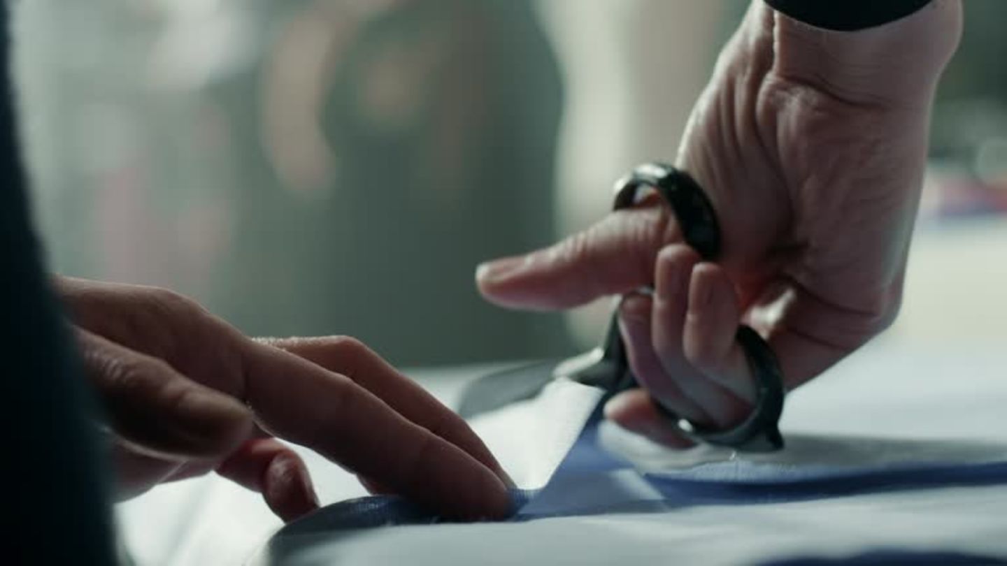 HiDubai-business-golden-parda-tailoring-embroidery-shopping-apparel-ayal-nasir-dubai