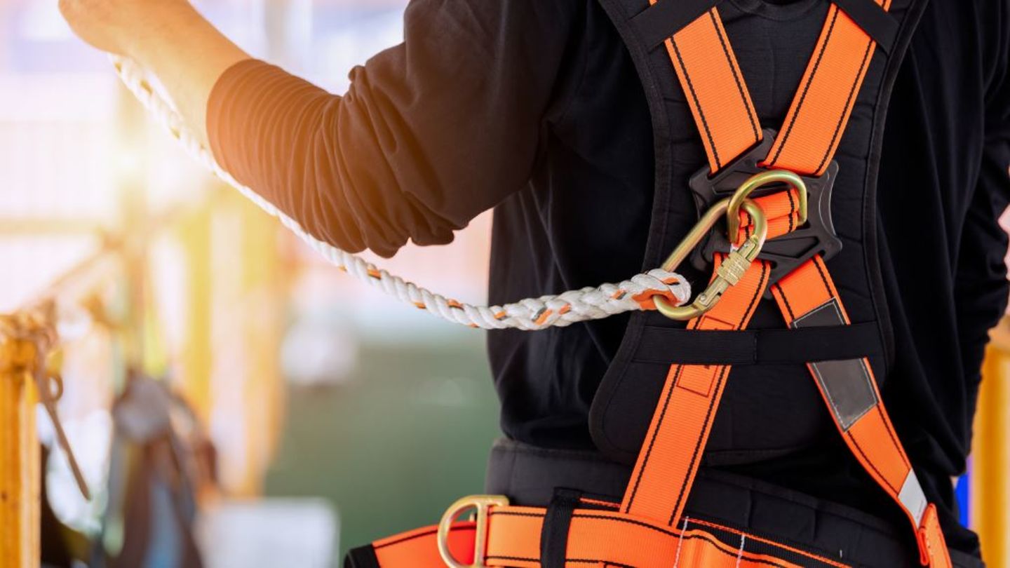 HiDubai-business-ubique-safety-consultancy-b2b-services-safety-security-dubai-investment-park-1-dubai