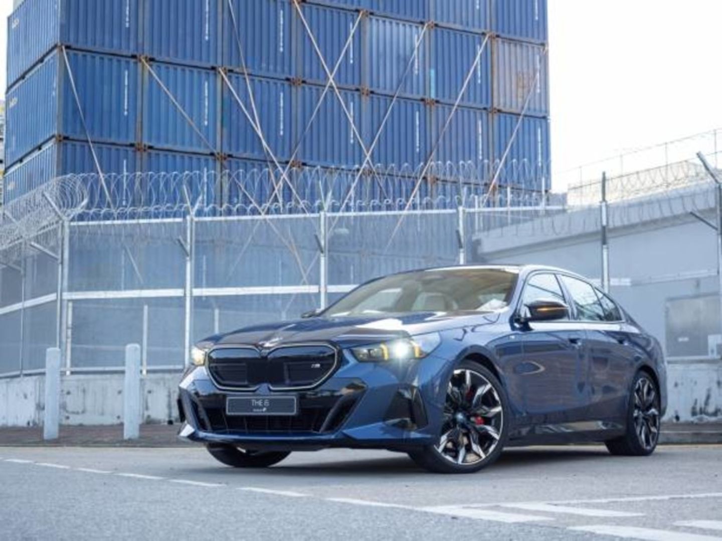 HiDubai-business-agmc-bmw-showroom-transport-vehicle-services-car-showrooms-service-centres-dubai-motor-city-al-hebiah-1-dubai