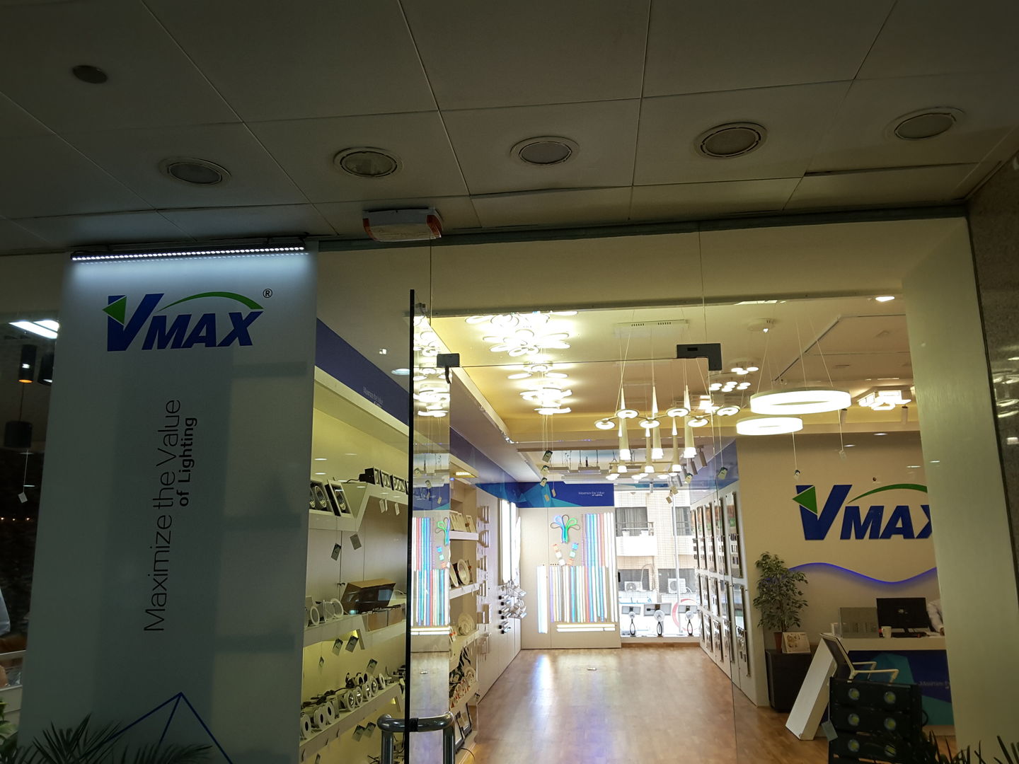 Vmax Sallan Lighting(Distributors & Wholesalers) in Al Sabkha, Dubai
